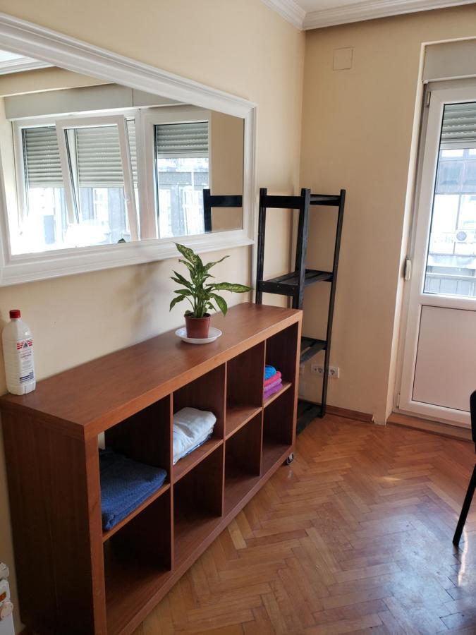 بلغراد Private Cozy Room 2 With Shared Kitchen In Appartment المظهر الخارجي الصورة