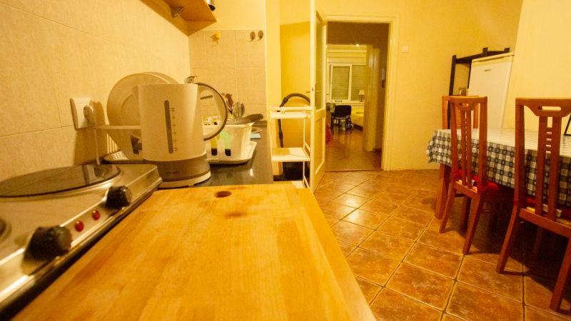بلغراد Private Cozy Room 2 With Shared Kitchen In Appartment المظهر الخارجي الصورة