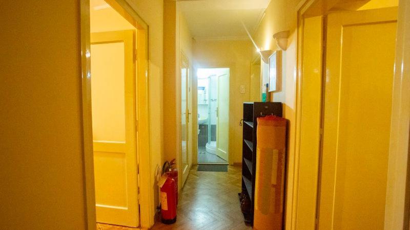 بلغراد Private Cozy Room 2 With Shared Kitchen In Appartment المظهر الخارجي الصورة